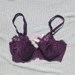 VICTORIA'S SECRET PURPLE BRA